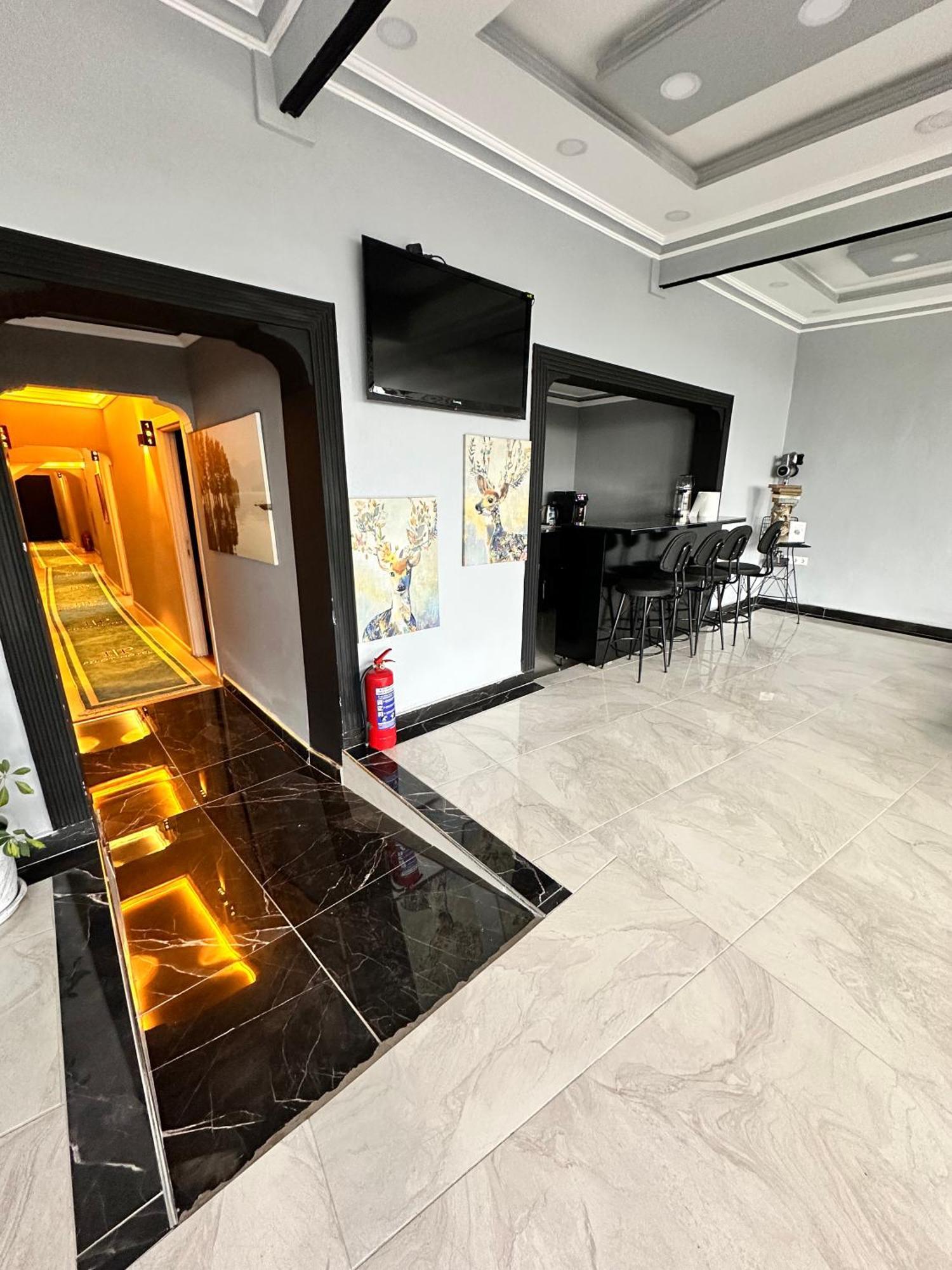 Pilot Hotel Arnavutkoy Luaran gambar